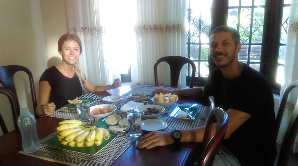 Glory Homestay แคนดี้ ภายนอก รูปภาพ