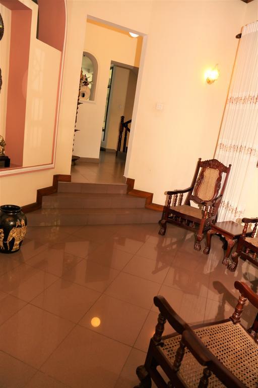 Glory Homestay แคนดี้ ภายนอก รูปภาพ